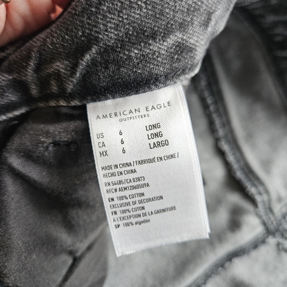 AEO Highest Rise Mom Jean Distressed Gray Size 6 Long - Picture 12 of 14